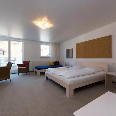 Hotel Zum Storch 3*